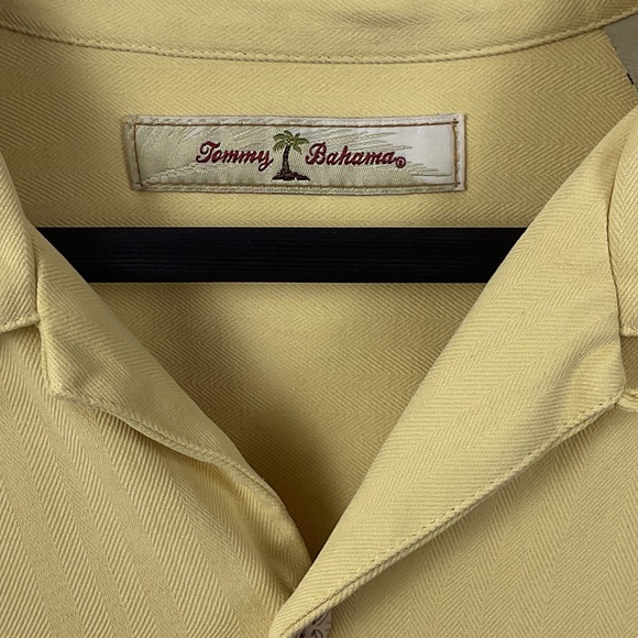 Pre-Owned Tommy Bahama Men’s 100% Silk Button Up Shirt, Size L - Picture 3 of 9